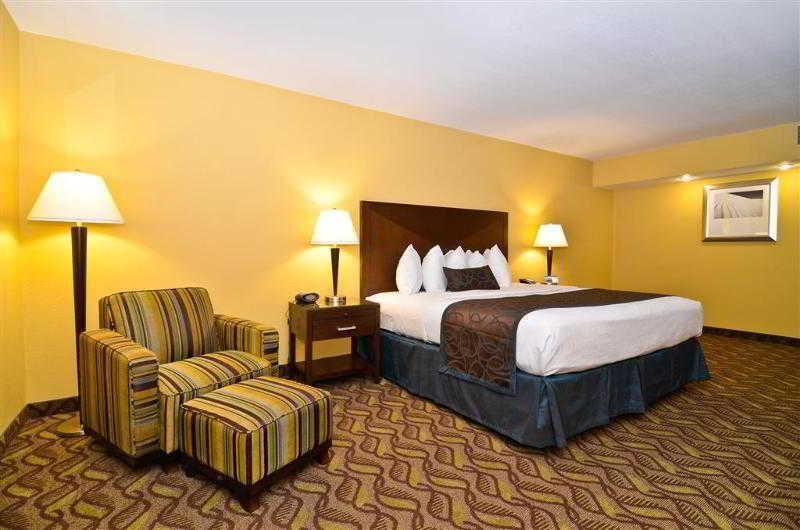 Clarion Inn & Suites Roswell Exteriör bild